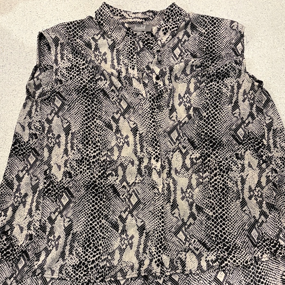 Chic Snakeskin Print Blouse